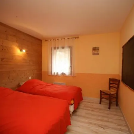 Grande Ferme Renovee A Chevre Roche, 8 Chambres, 15 Personnes, Avec Wi-fi - Fr-1-589-788
